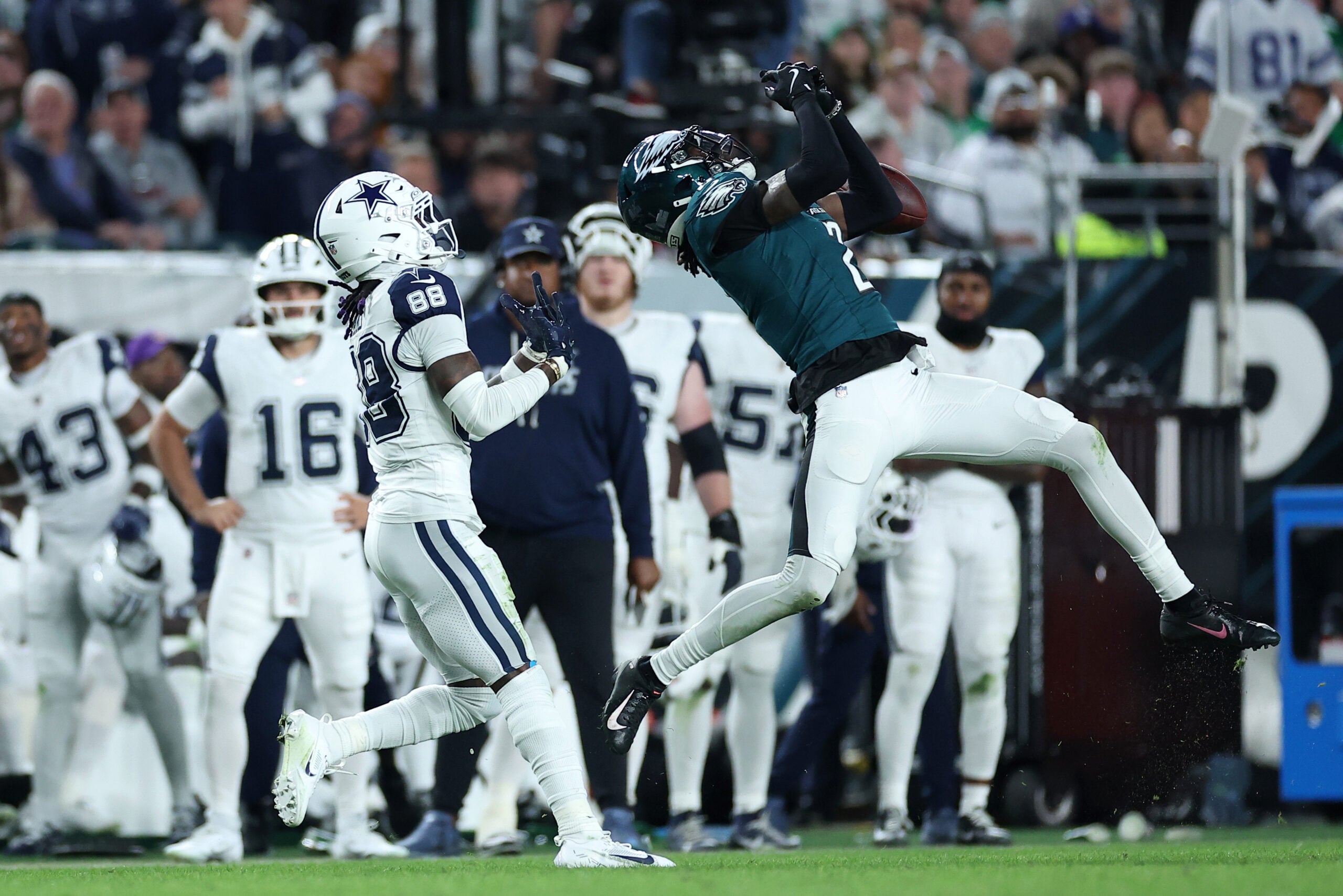 Eagles Cornerback Linked to Steelers in Potential Trade