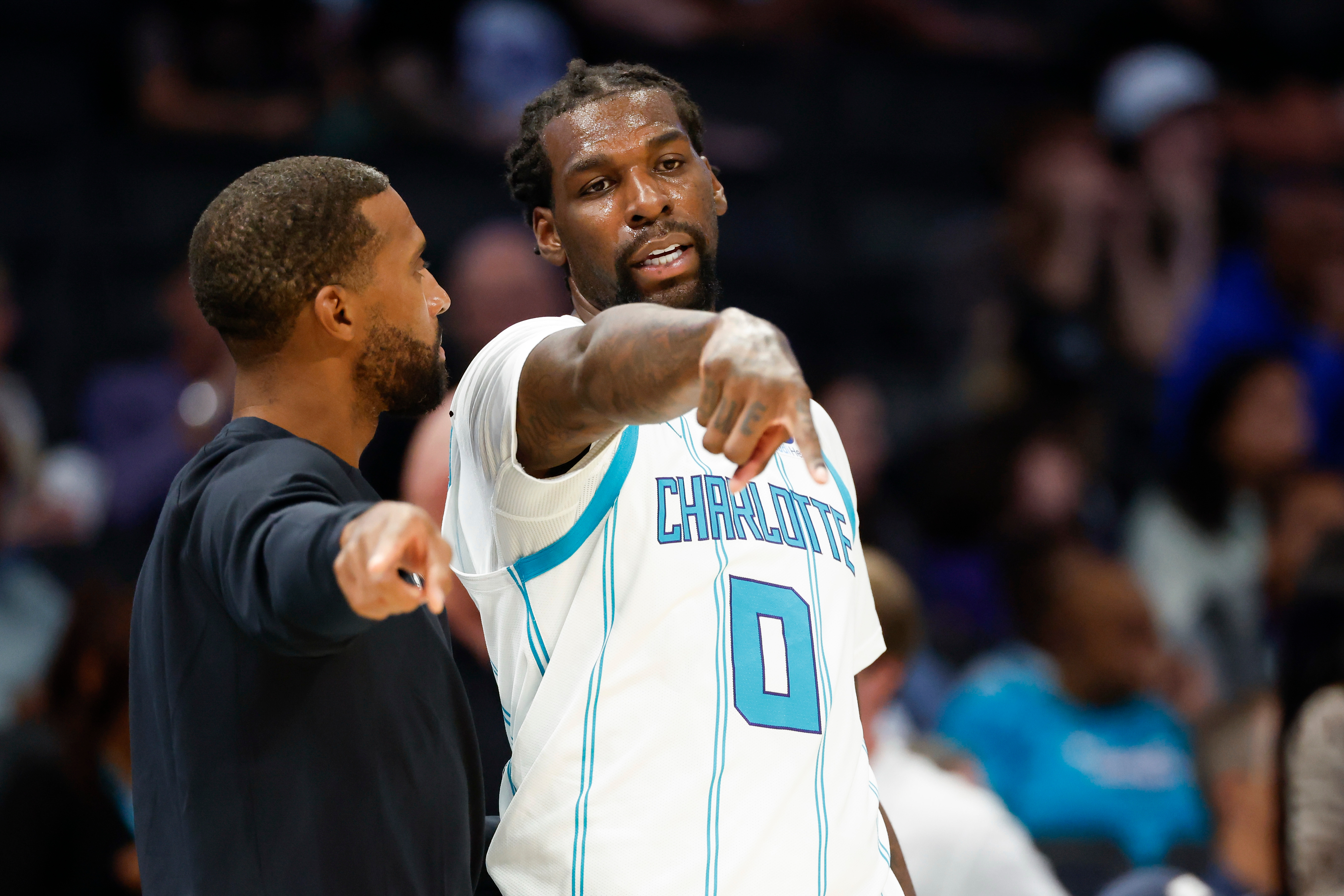 Hornets coach Charles Lee benches Naz Reid at halftime for failing to ...