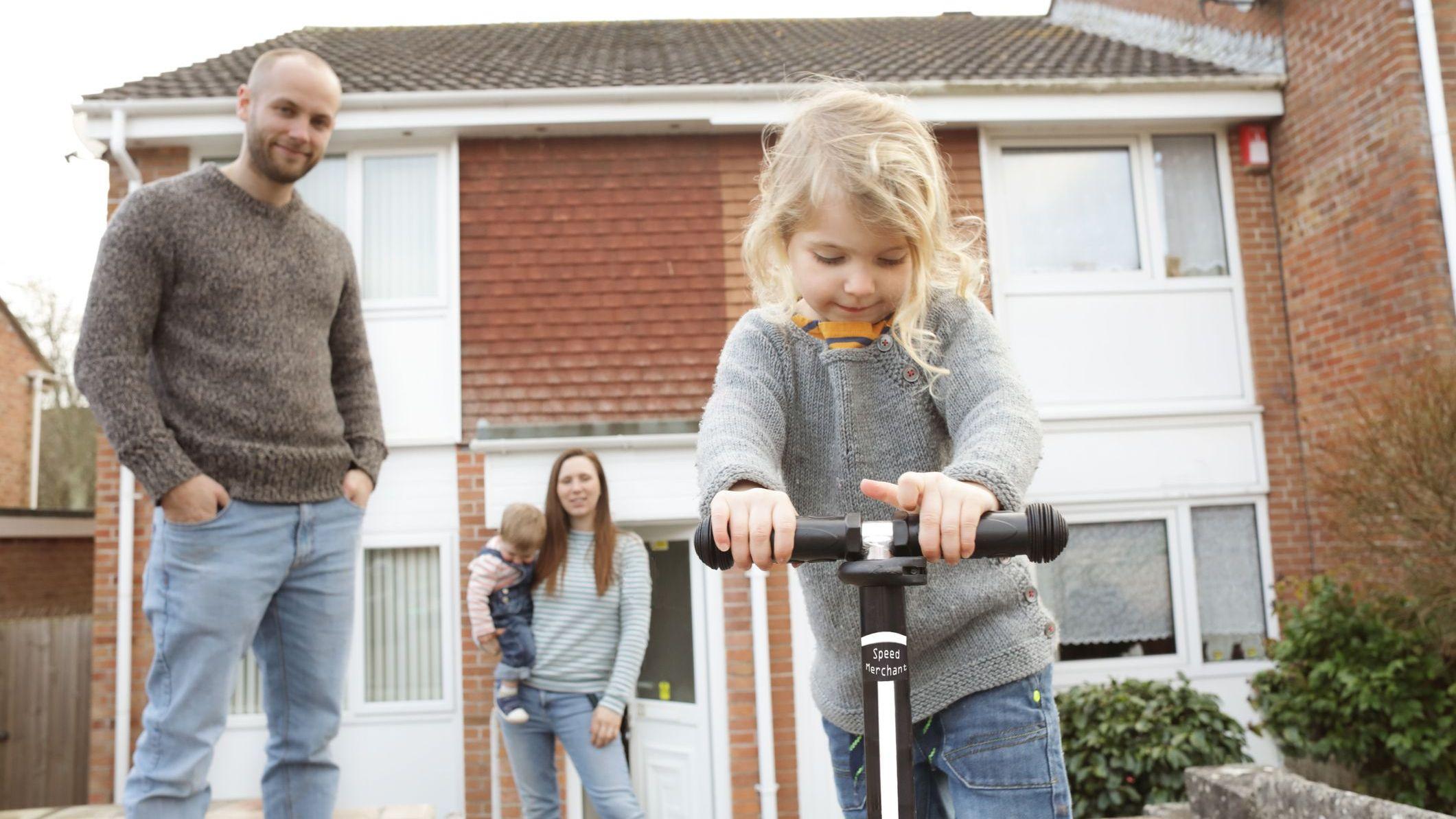 'Painful' years ahead, think tanks warn, as living standards set to ...
