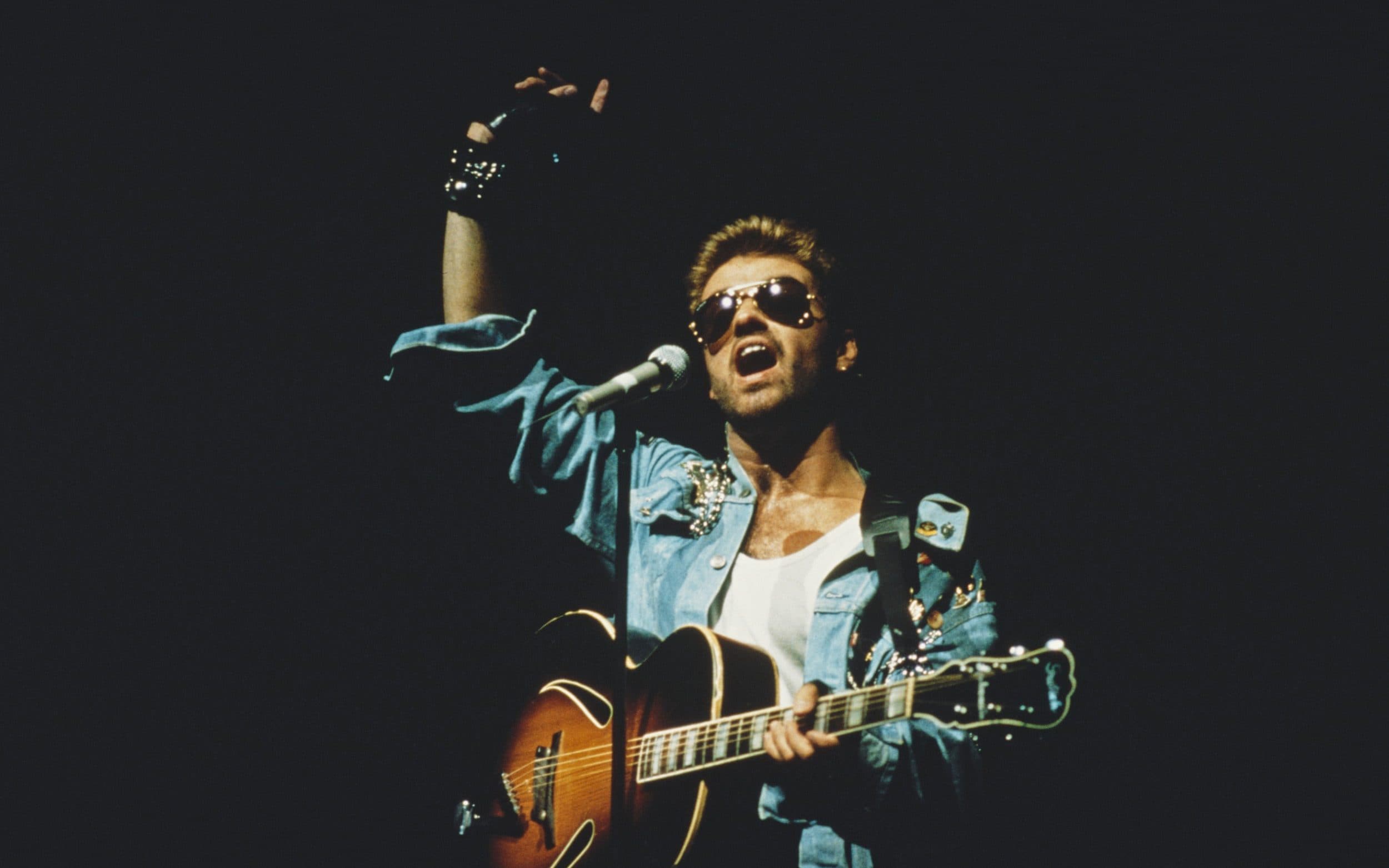 George Michael guitar auction causes family row - AOL