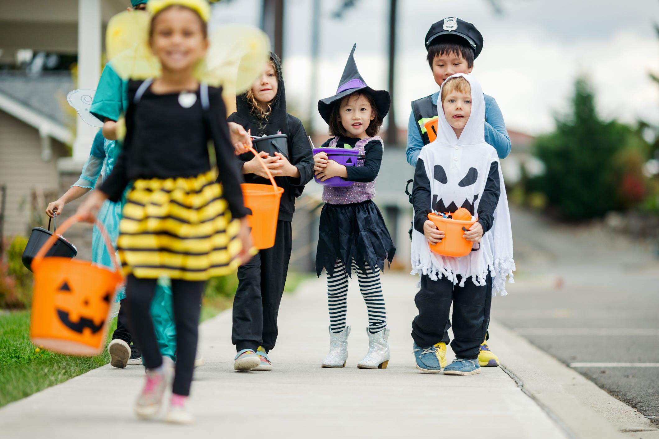 What time does trick-or-treating start in NJ? See town hours - AOL