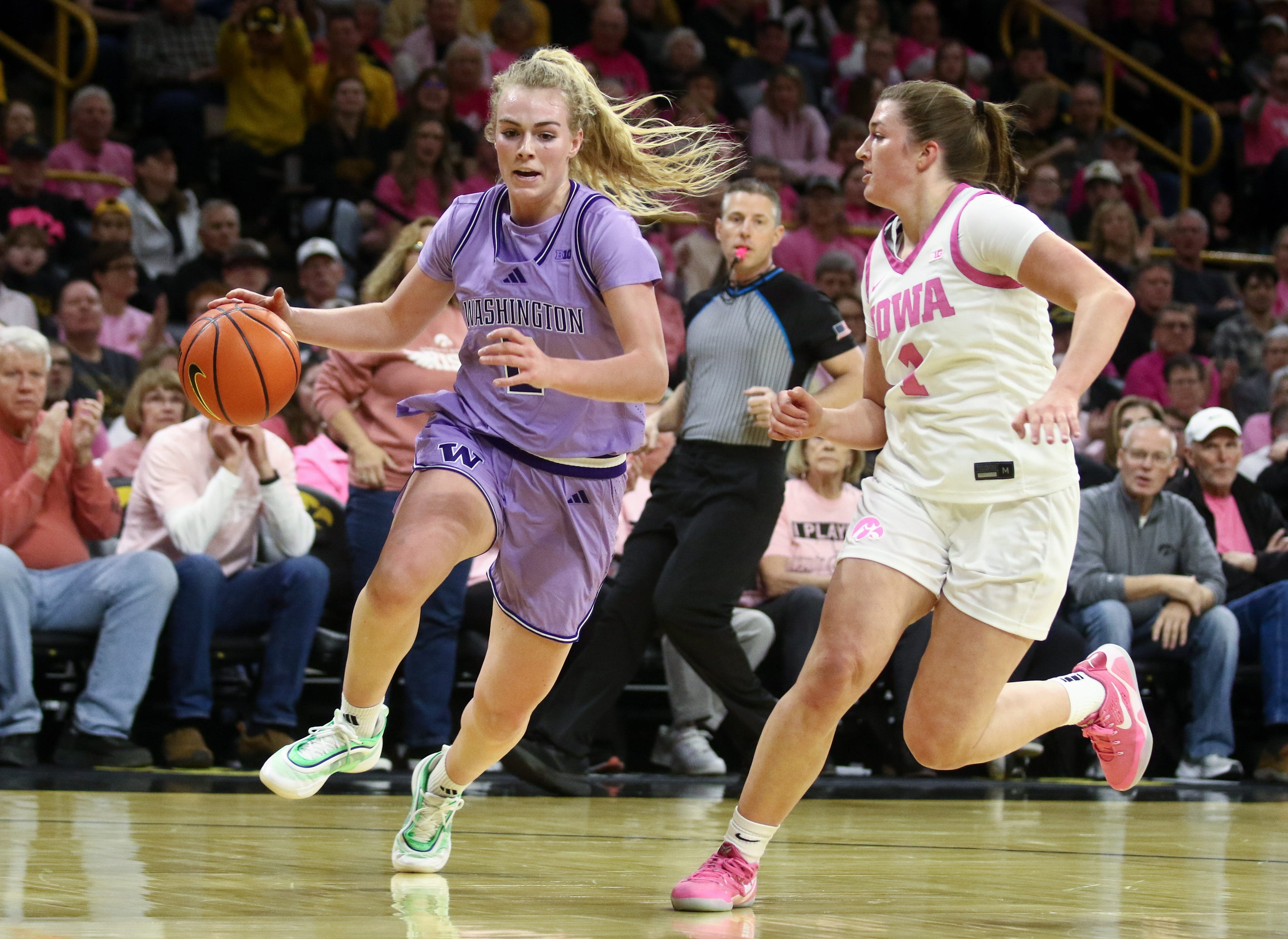 Washington's Avery Howell named to Ann Meyers Drysdale Award watchlist