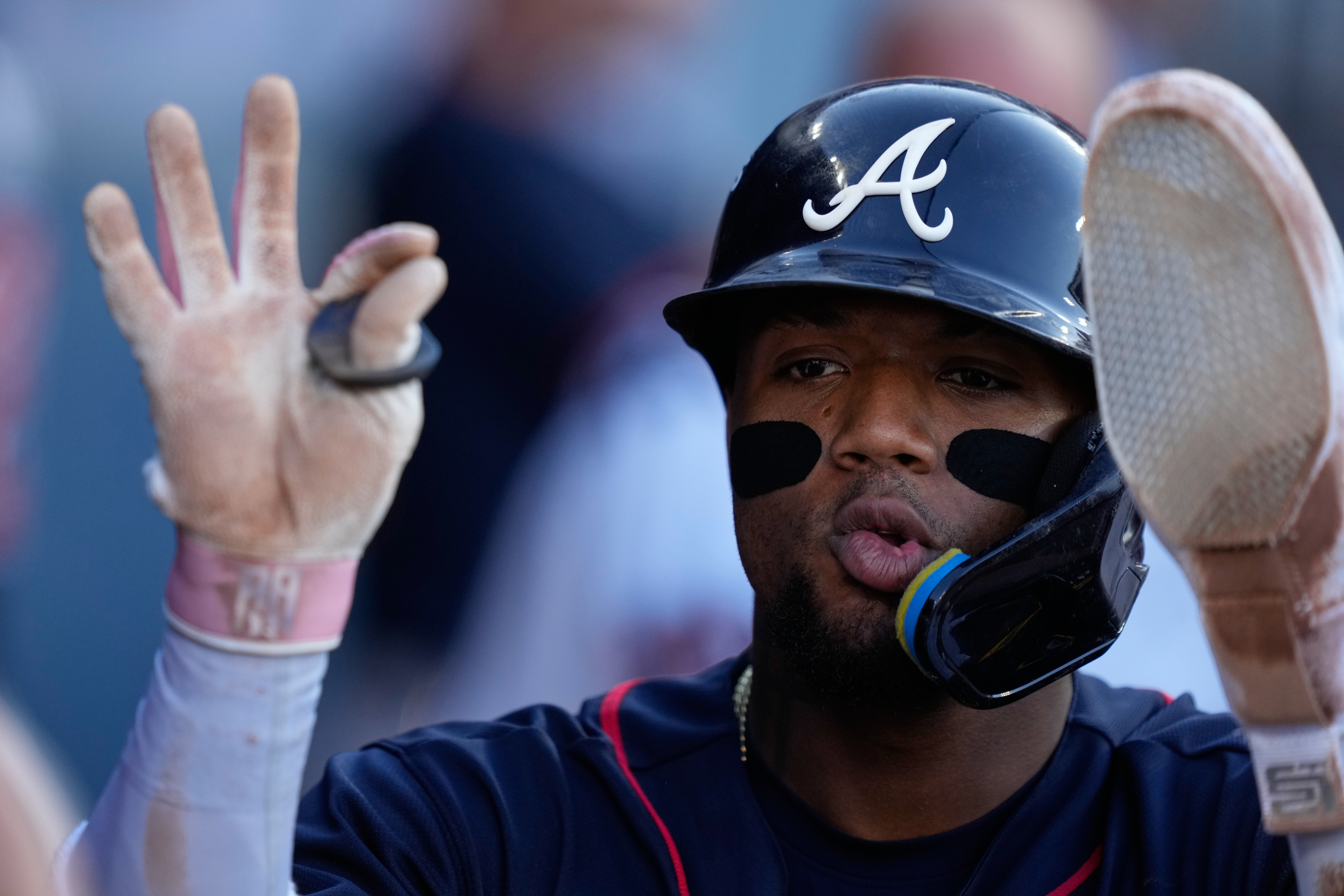 Braves exercise options on Ronald Acuña Jr. and Ozzie Albies - AOL