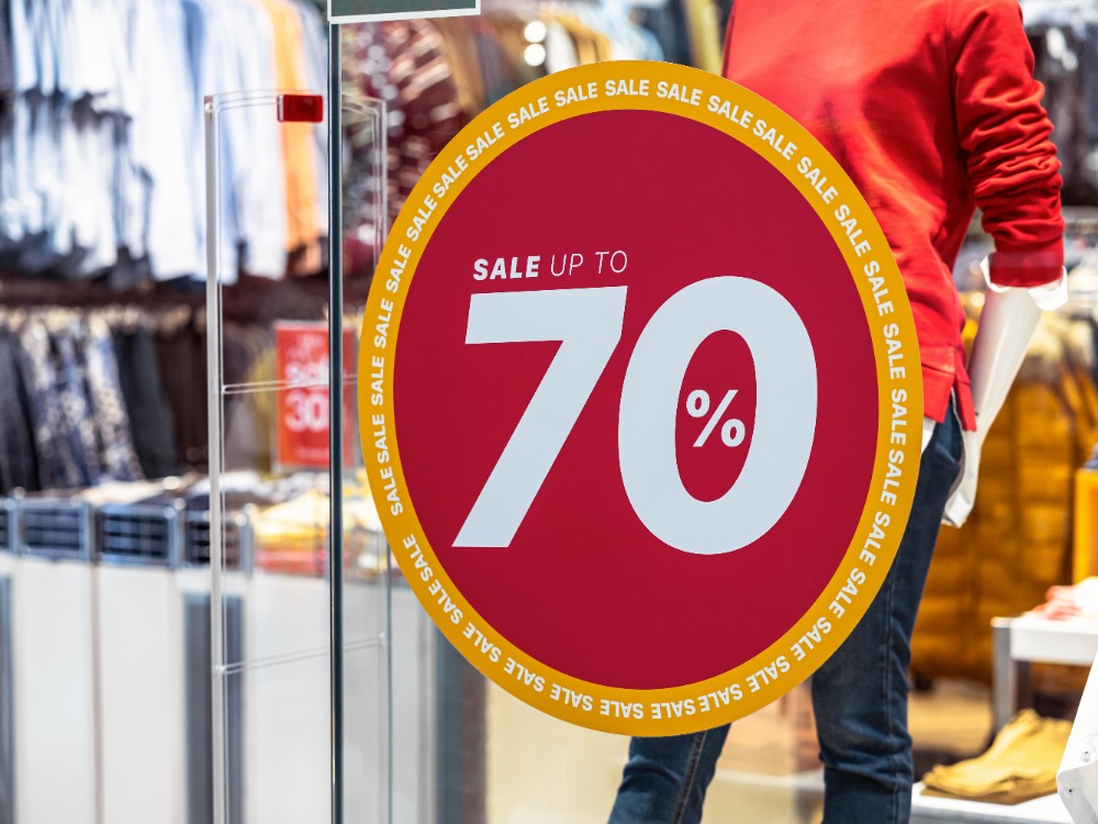 The best sales of the weekend: $12 candles, $8 fall sweaters, and 30% off LEGO